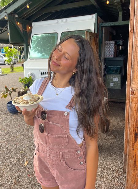 ootd 🍌🥥🌴

I linked the overalls they are but they didn’t have the exact color! 

#LTKSeasonal #LTKtravel