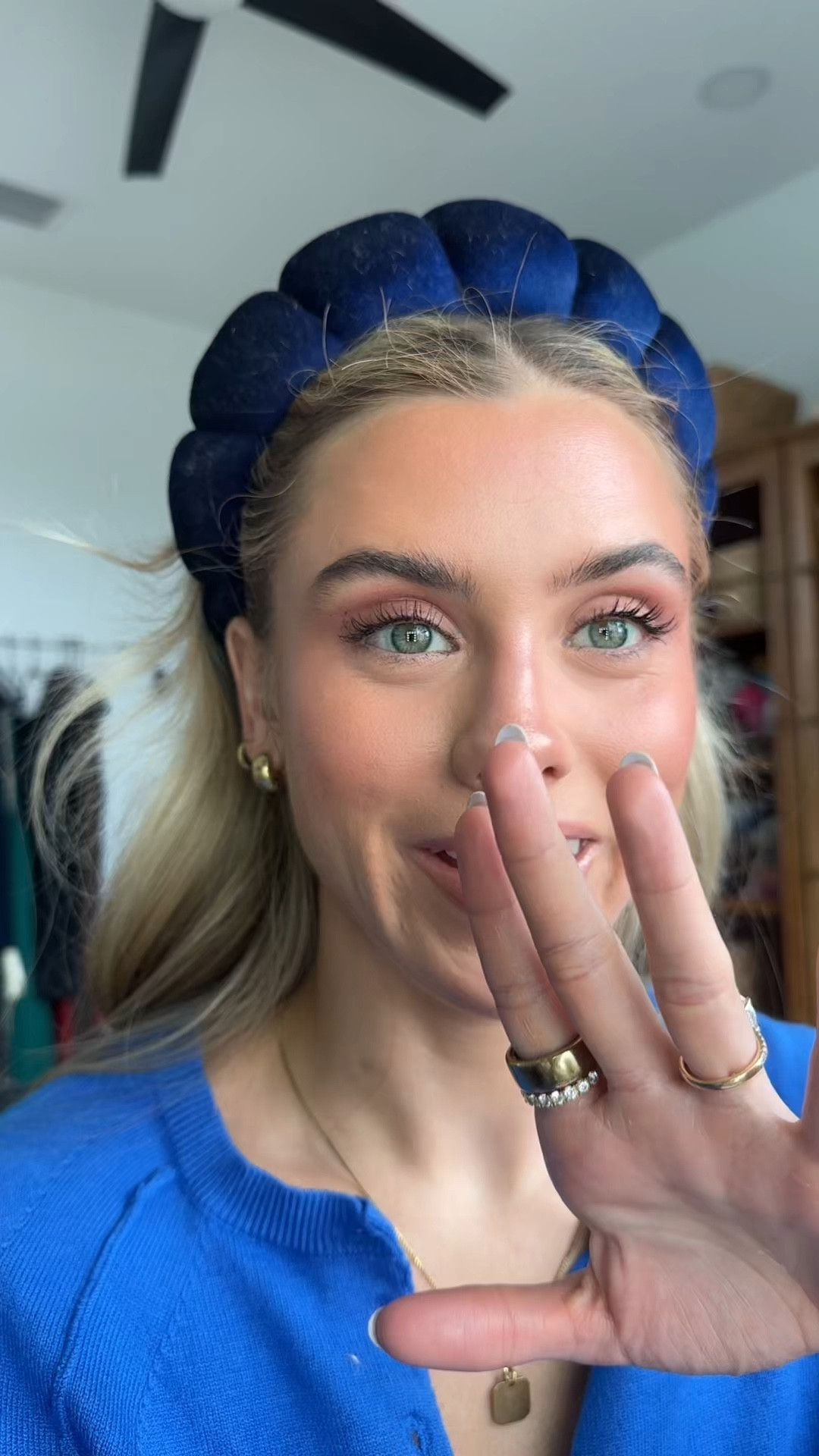 Go the distance with the high-performance COVERGIRL Eye Enhancer Wrap Tubing Mascara. Get a lash extension effect that is clump-free, flake-free and smudge-proof for up to 30 hours. Ultra-stretch, lightweight tubes wrap lashes for instant definition, extended length and lift.

#LTKstorytime #LTKBeauty #LTKselfcare