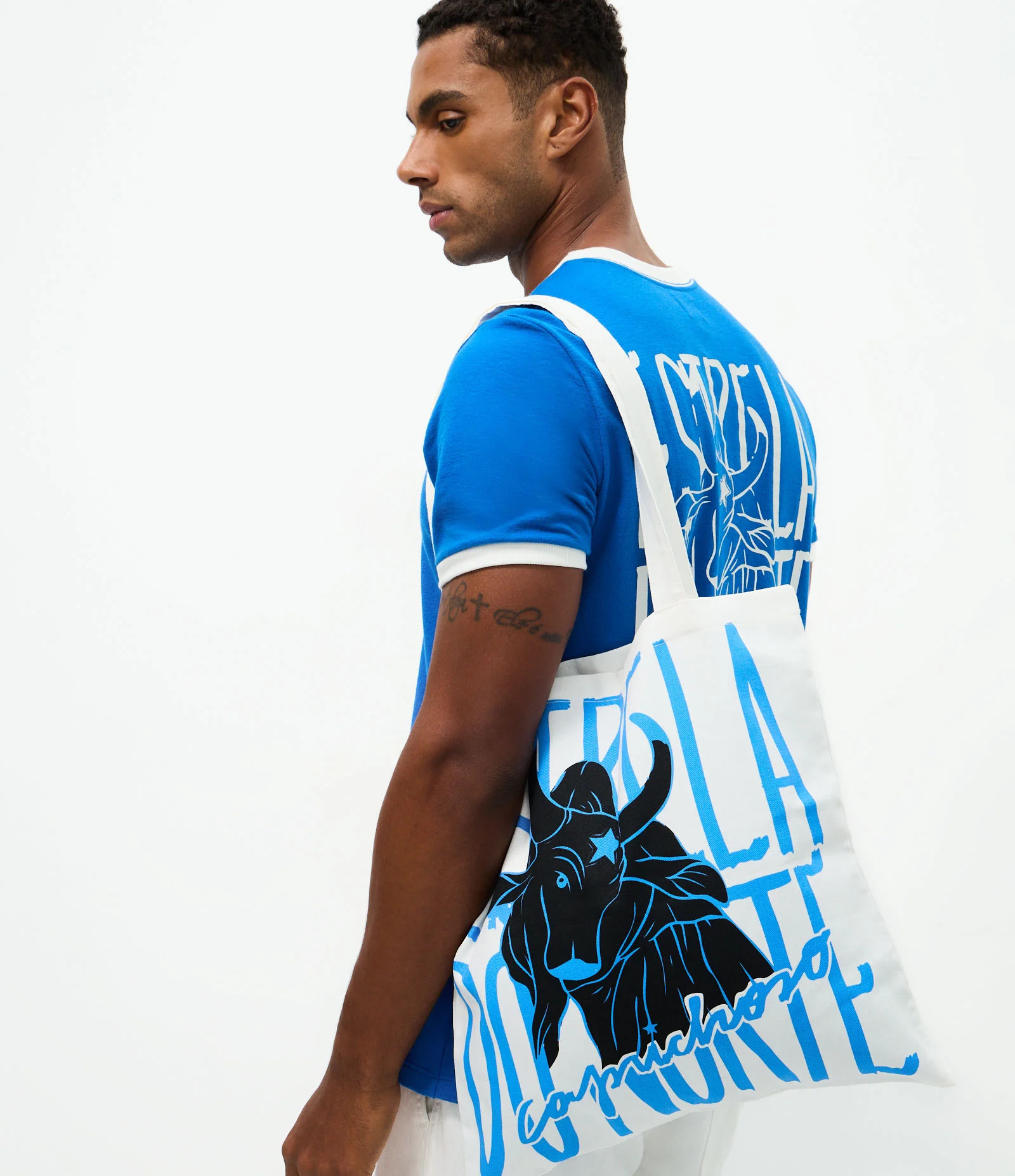 Ecobag com Estampa Boi Caprichoso e Lettering Off White - Lojas Renner | Renner (BR)