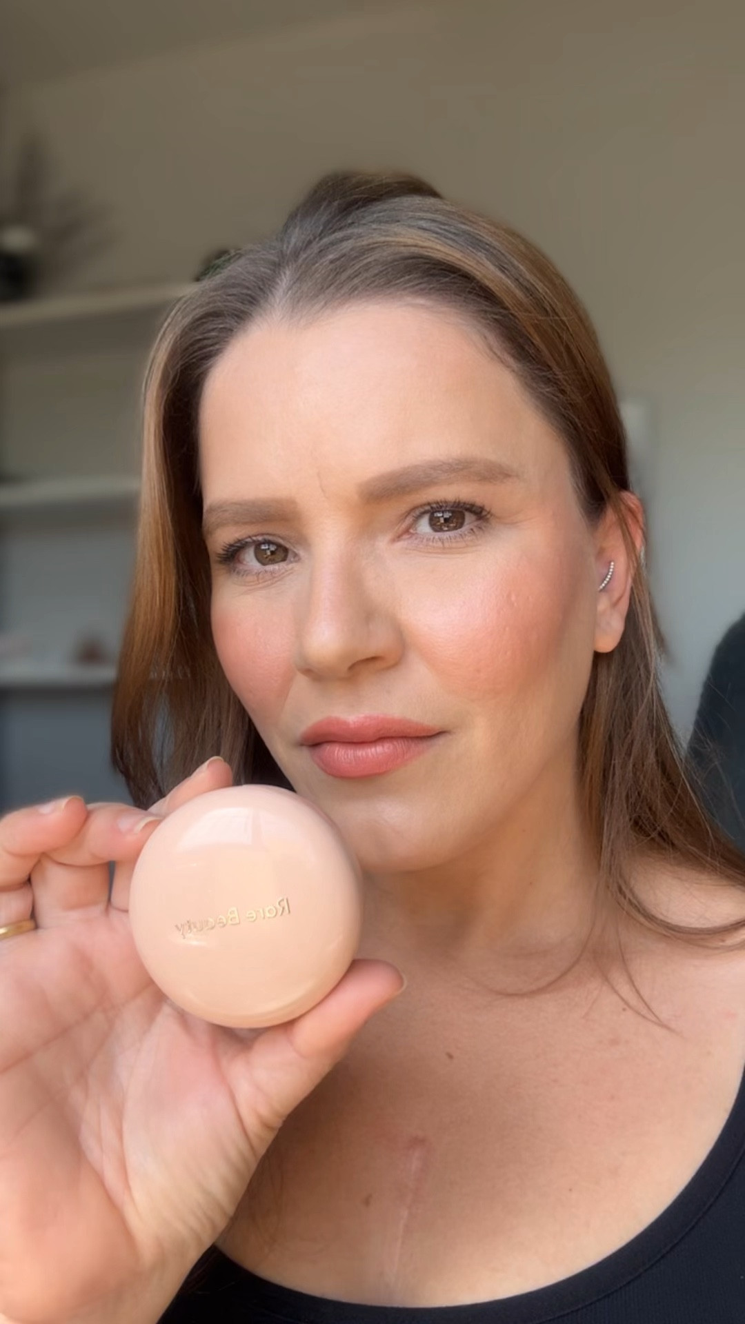 Esse iluminador é maravilhoso! Quando eu comprei não dei muita trela para ele, mas hoje confesso que é um dos meus iluminadores favoritos! 😍
.
Cor: Enlighten
.
.
.




#LTKbrasil #LTKbeleza