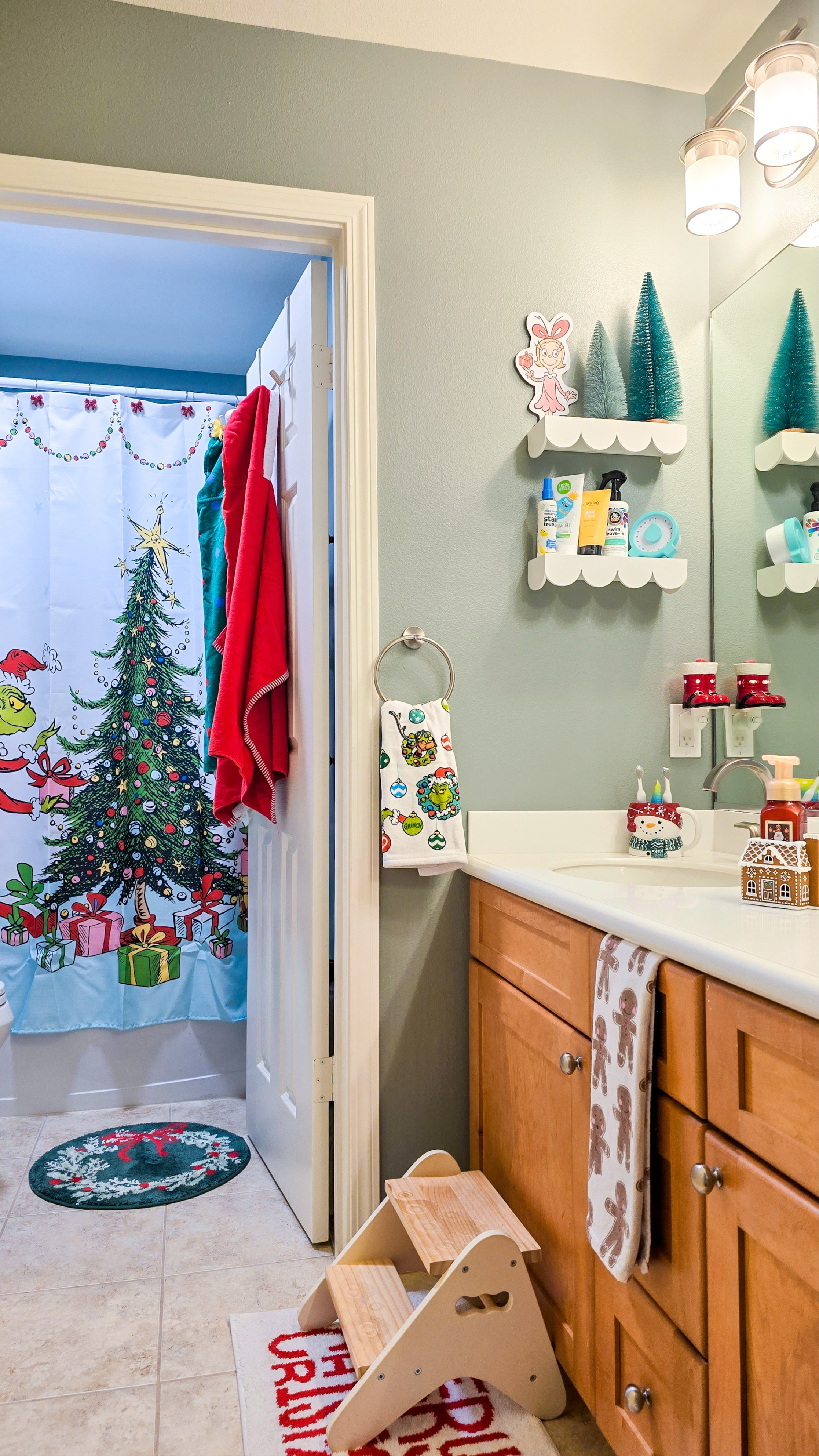 Grinch-themed Christmas Kid's Bathroom! 🎄💚❤️

#LTKHoliday #LTKKids #LTKmomlife