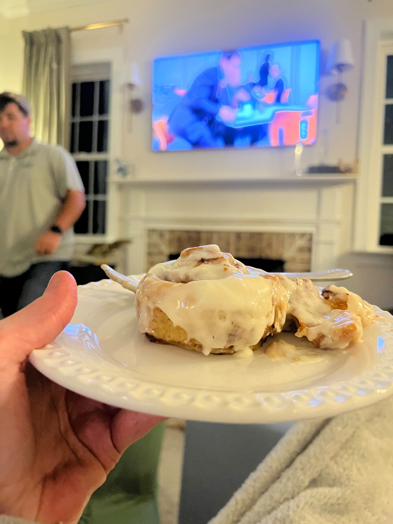 A night in watching DWTS!! Love my southern living plates and silverware 