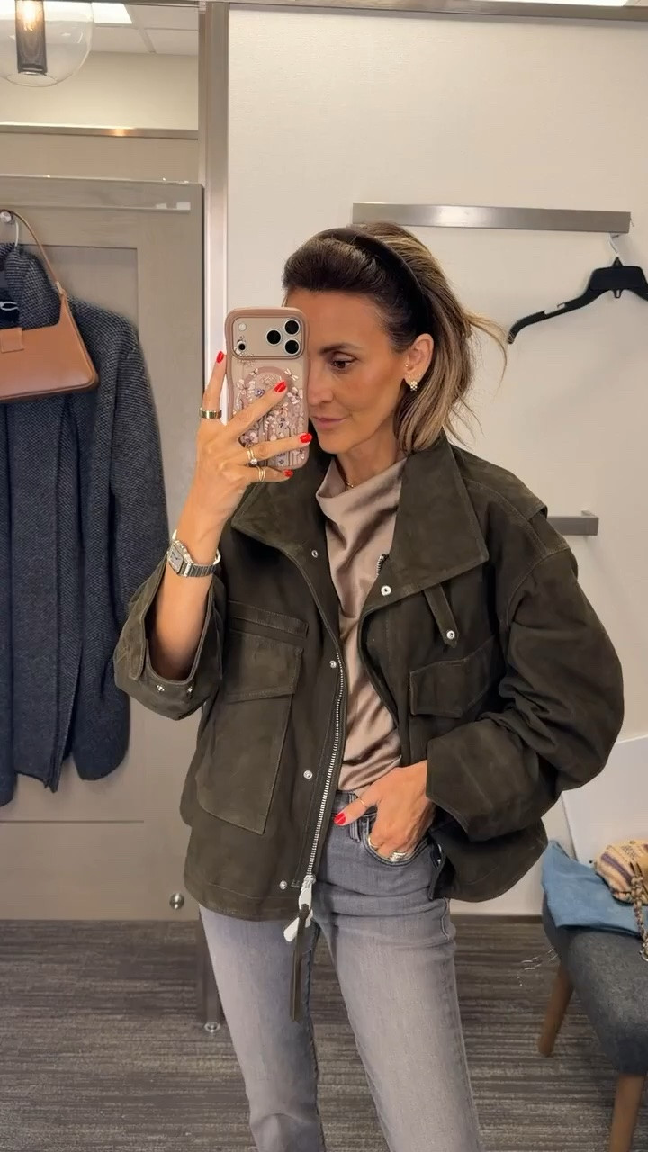 Nordstrom sale jacket: you guys this is the coolest suede jacket, I’m wearing the medium and it’s pretty oversized if you want to wear a chunky knit under which I do! Still stocked in a couple of sizes! Snag it while you can!