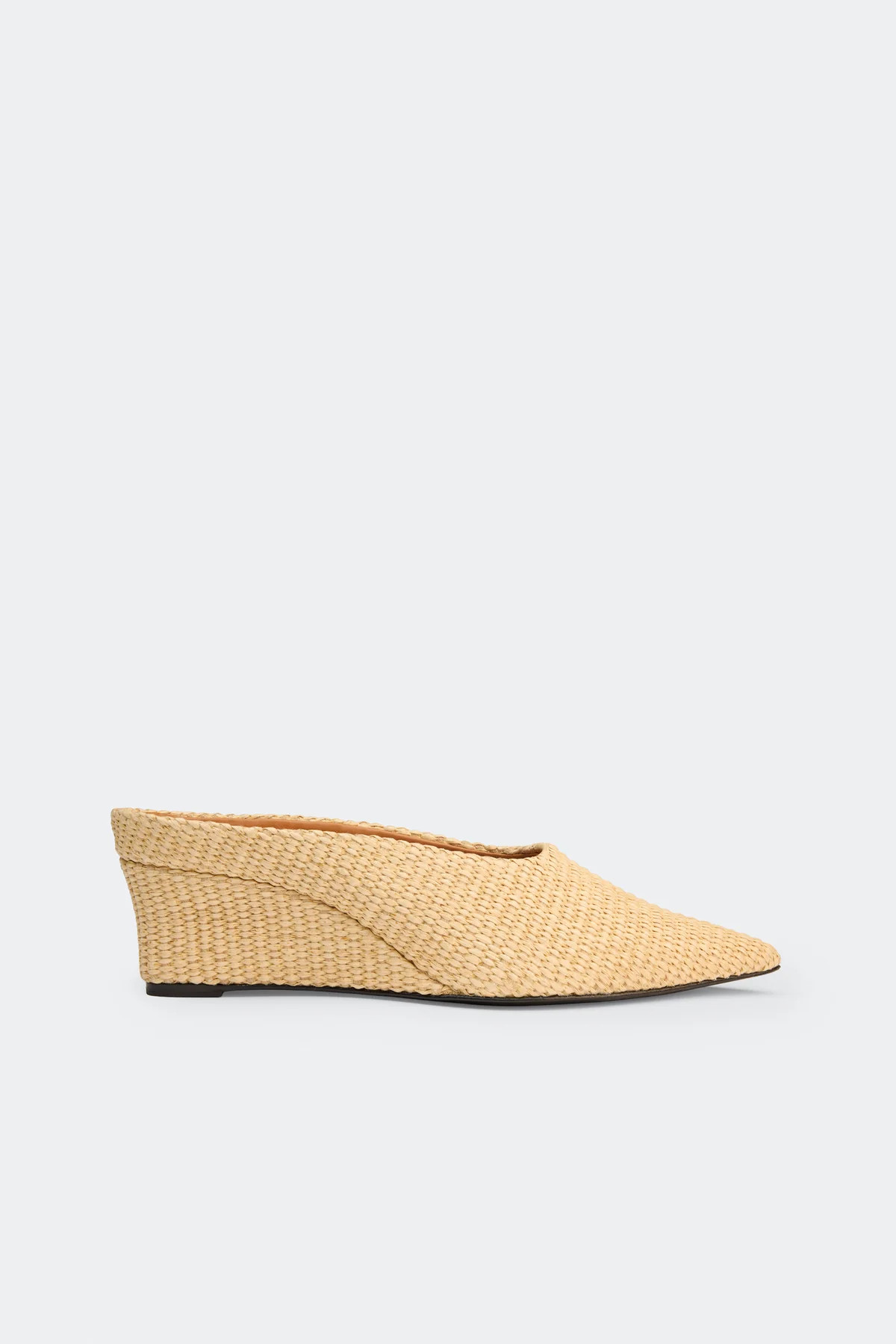 Raffia Gala Wedge In Natural | Simon Miller