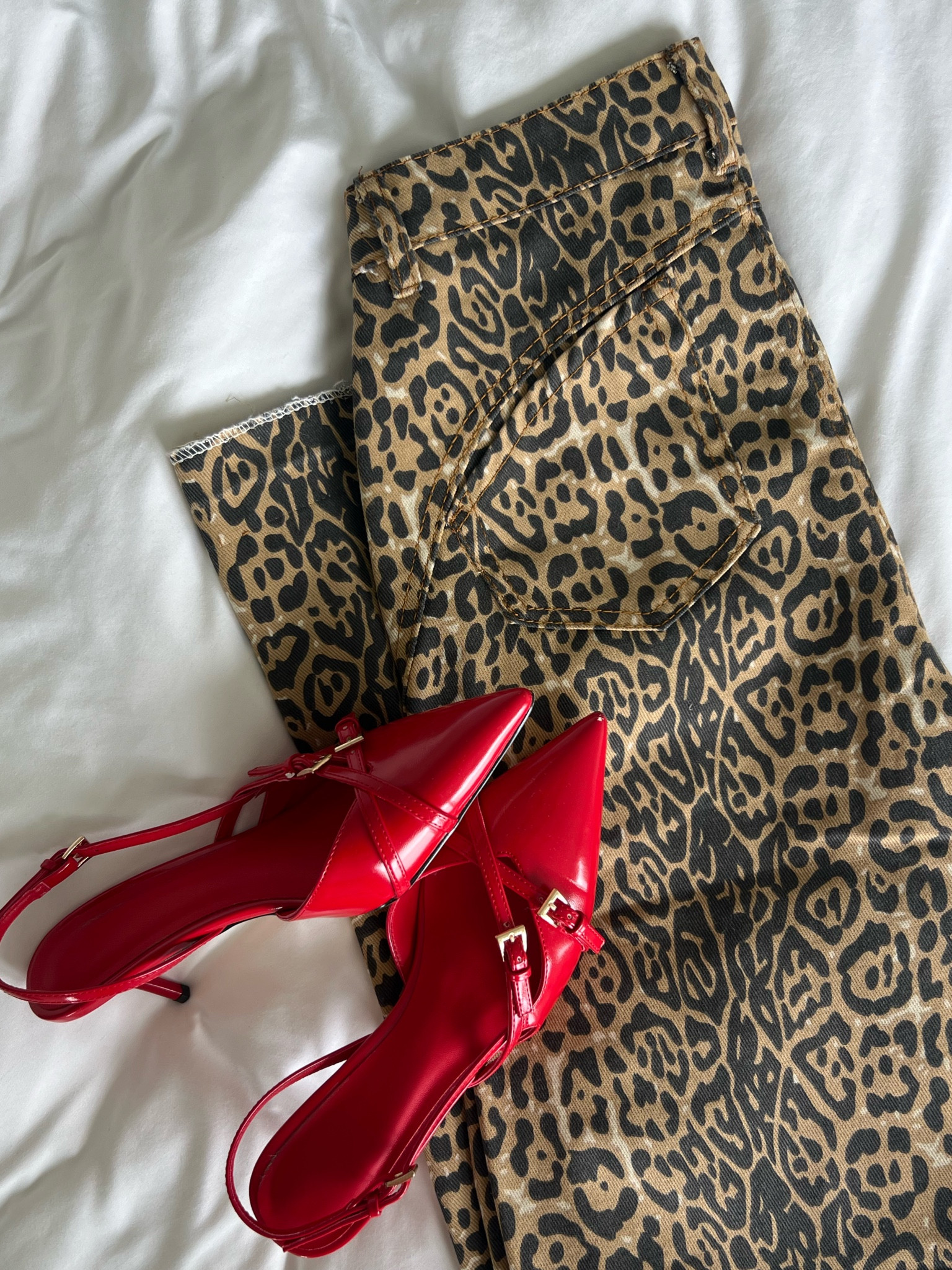 Leopard jeans find! Both shoes and pants from Amazon—TTS

#LTKfindsunder50 #LTKshoecrush #LTKstyletip