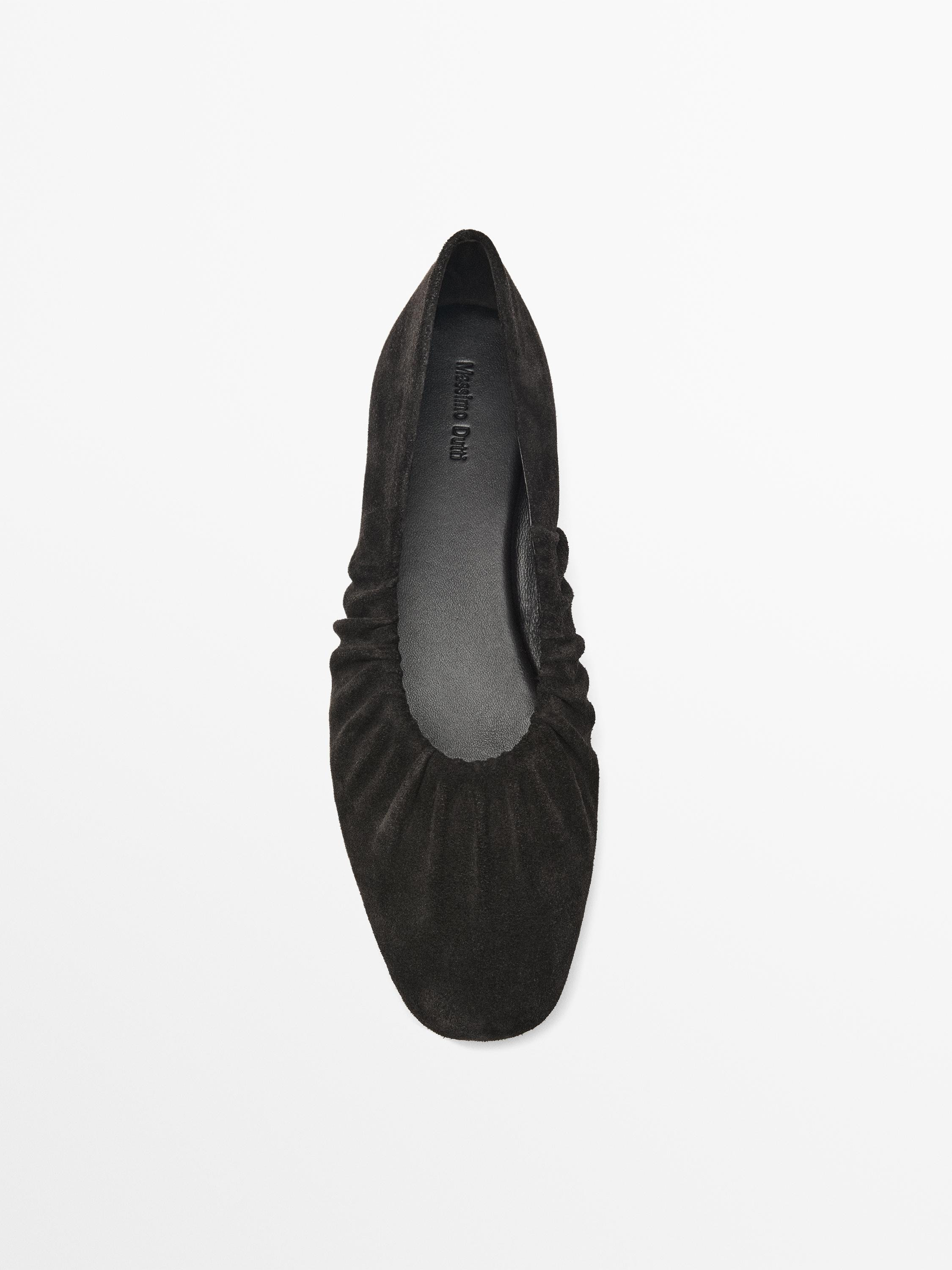Gathered split leather ballet flats | Massimo Dutti US