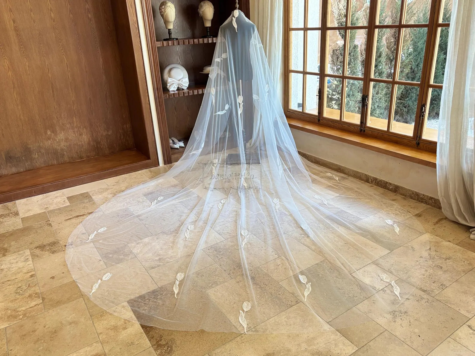 Beaded Tulip Mantilla Veil With Comb, Romantic Flower Bridal Veil, Flower Lace Drop Veil, Elegant... | Etsy (US)