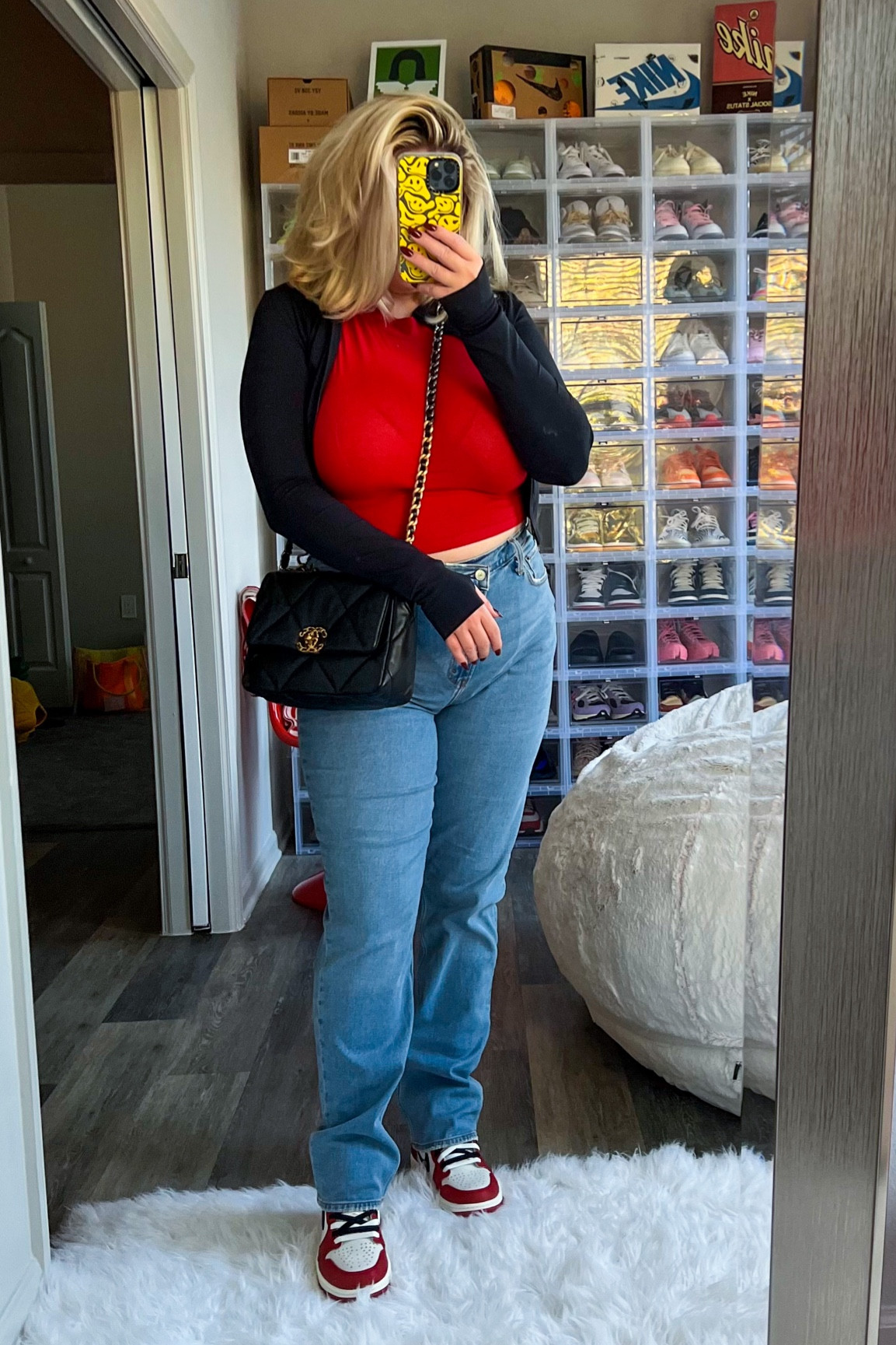 atypical lacing for a classic shoe ♥️

finally mostly moved in and no longer sick 😅 its been quite a journey recently, how have you all been?





#snkrskickcheck #lostandfound #chicago1s #jordan1lostandfound
#streetwearcathedral #streetwear #snobshots
#hsdailyfeature #hypebaekicks #kicksonfire #kickstagram
#kicks0l0gy #nicekicks #whatsurgirlwearing #hiddenny #sneakerfiles
#sneakercommunity #sneakercollector #complexsneakers #telfarbag
#wdywt #sneakerfreakermag #highsnobiety #kotd #complexkicks
#sneakcorner #sneakersaddict #sneakcorner #sstreetbattles
#jordan1chicago #novababe

#LTKfit #LTKcurves #LTKshoecrush