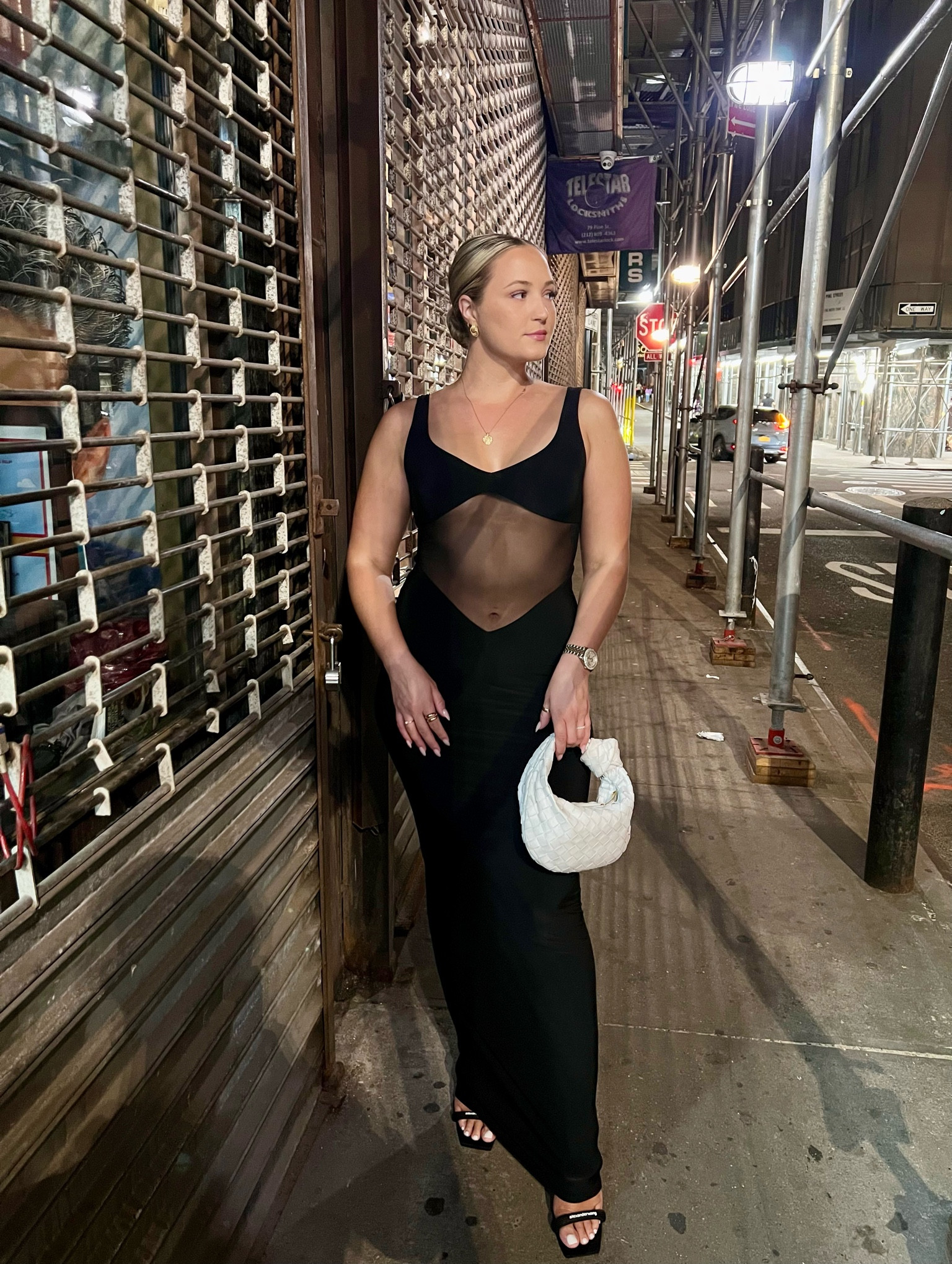 After dinner vibes

#LTKBeauty #LTKItBag #LTKMidsize