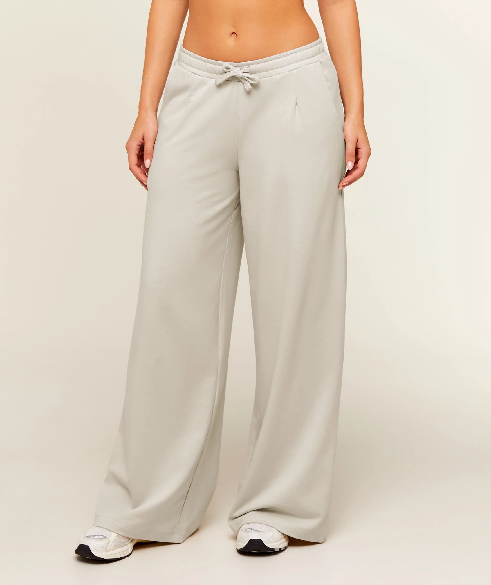Lightweight Wide Leg Pants Regular | Gymshark US