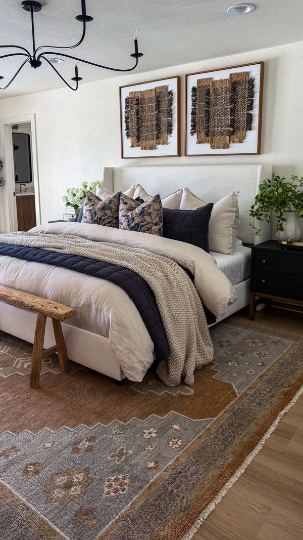One of those bedroom looks that feels simple, cozy + pulled together without trying…