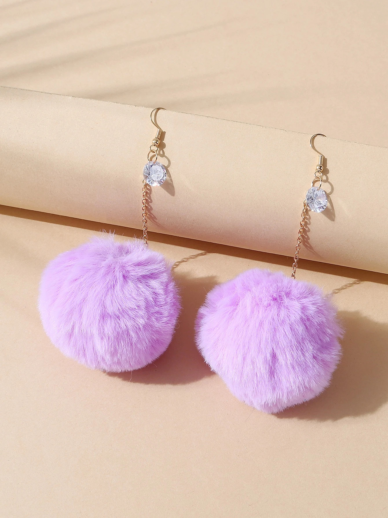 Pom Pom Drop Earrings | SHEIN