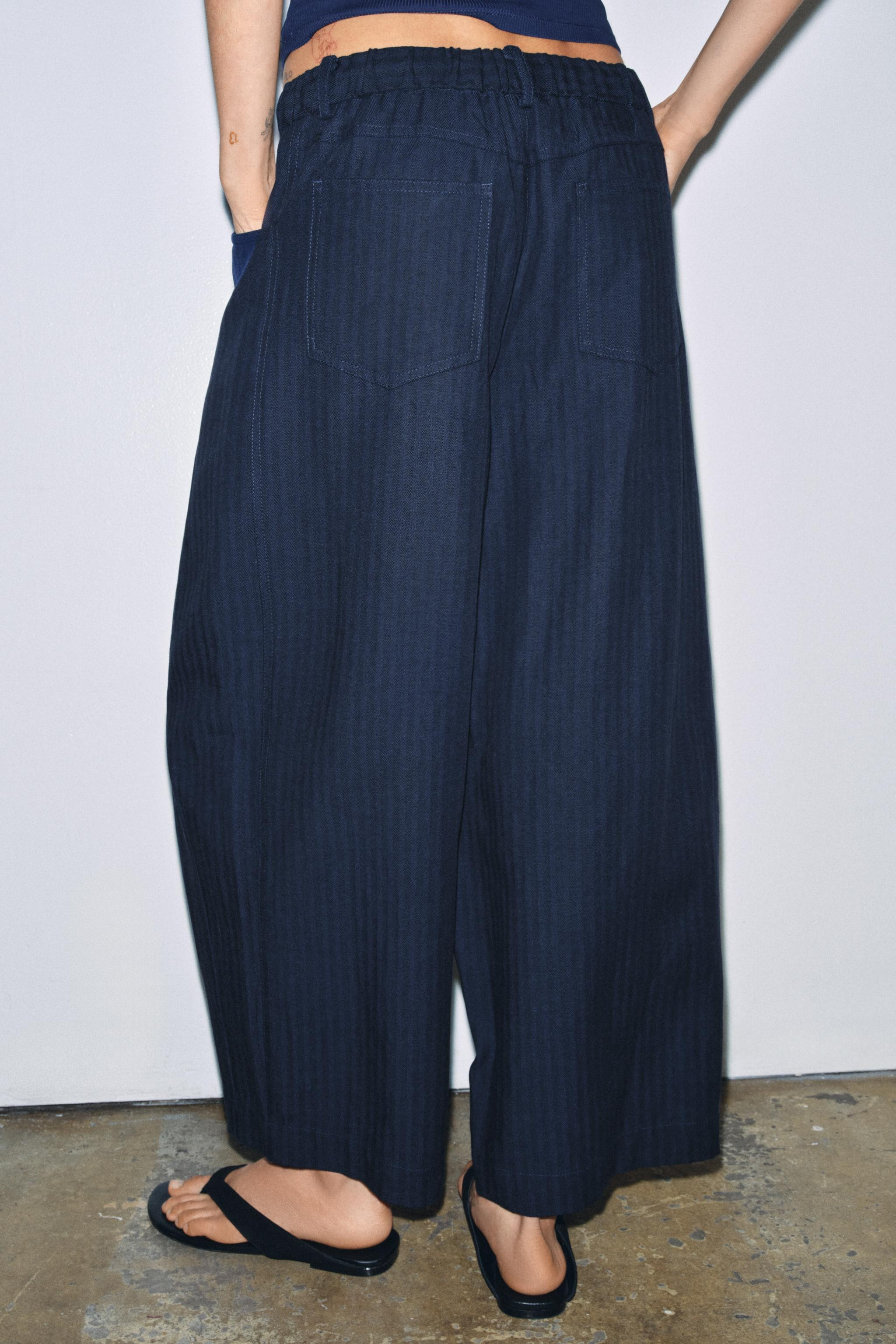 ZW COLLECTION HERRINGBONE TEXTURED TROUSERS | Zara AU