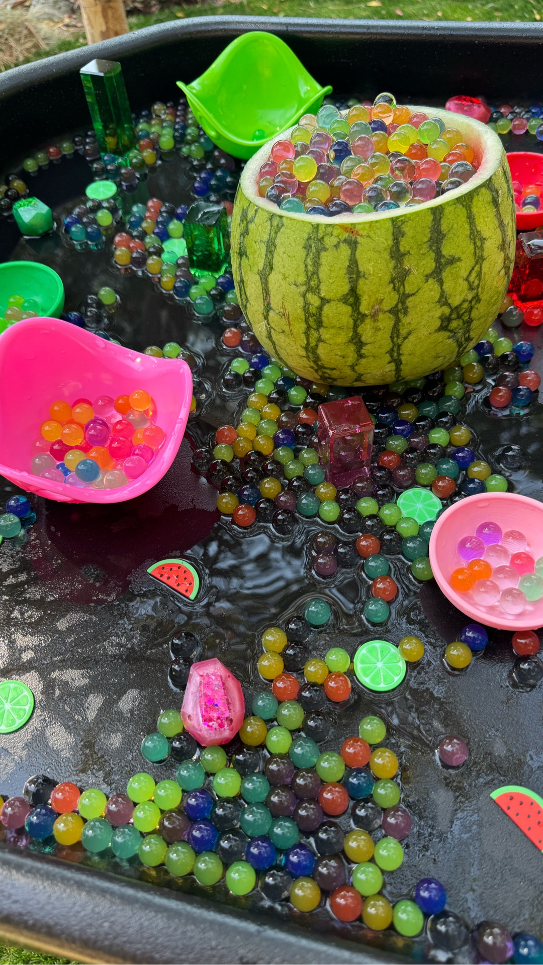 Just over here scooping up summer with some soapy watermelon bead ice cream 🍉🧼 Who knew pretend play could be this fun and squeaky clean?!

#holdingontosummer #watermelonbowl #soapyfun #icecream #sensory #learningthroughplay #tufftray  #SummerPlayDays

#LTKKids #LTKFamily