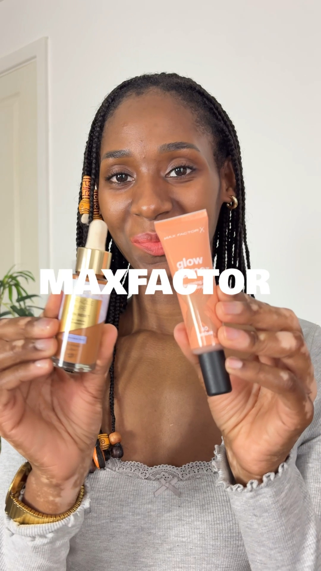#ad |Meet my go-to glow duo for that perfect makeup glow.✨
Step 1️⃣: @maxfactor Glow Framer Bronzing and Illuminating Tint – Honey Gives your skin that golden, healthy-looking glow while adding the perfect bronzed warmth.
Step 2️⃣: @maxfactor Miracle Pure Skin Reset Serum Foundation – Shade 90/95 A lightweight, skin-loving foundation that evens tone, hydrates, and leaves a natural luminous finish.

➡️ Tap the link in bio to shop my glow duo and recreate this radiant look 💫 Products available at @bootsuk 

#maxfactor #dreamduo #frameglow #makeup 

#LTKbeauty #LTKgiftguide
