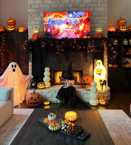 Halloween home decor. Halloween decor. Halloween living room. Jack o lanterns. Pumpkins 

#LTKHalloween #LTKhome #LTKSeasonal