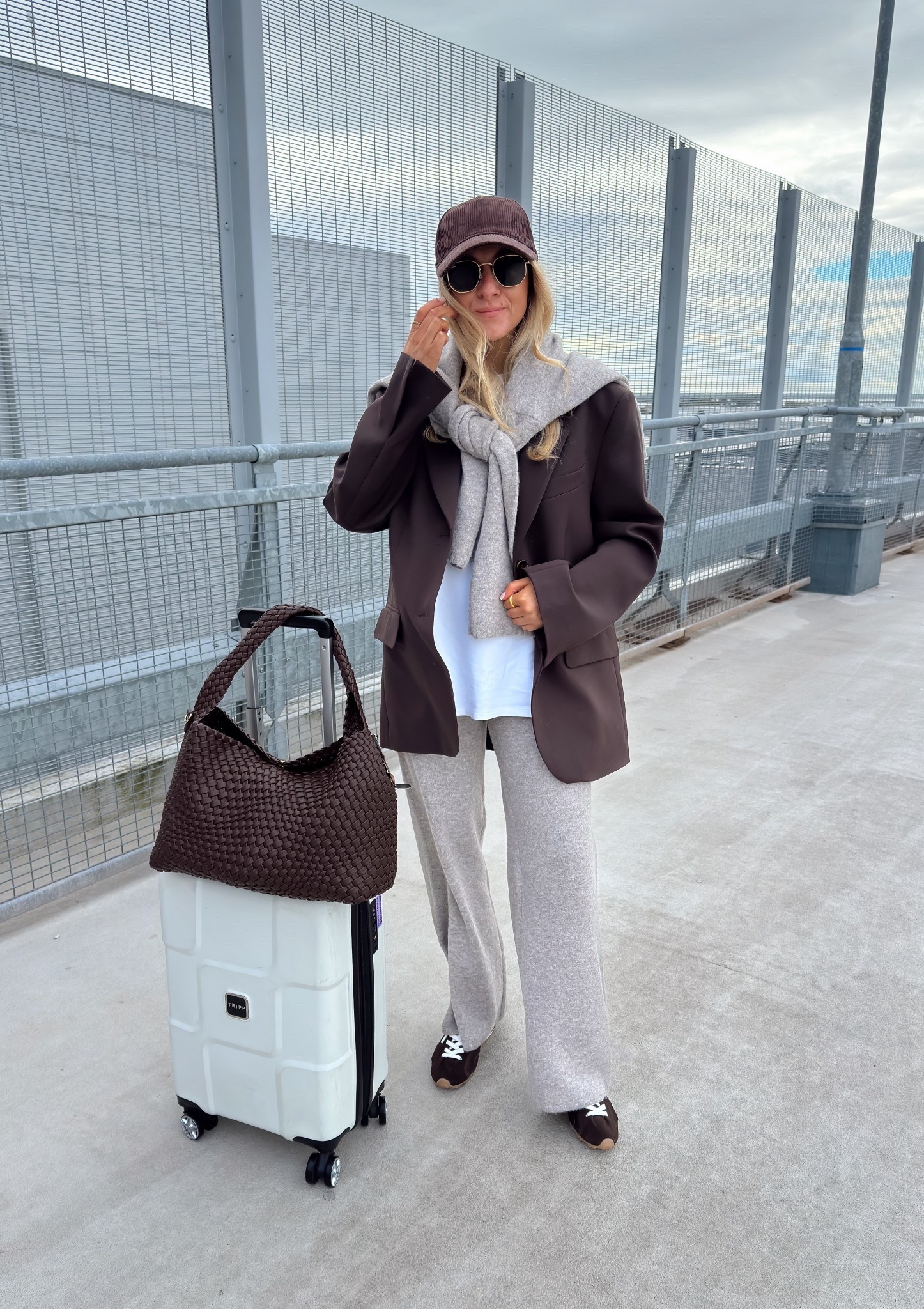 Airport outfit 

#LTKtravel #LTKautumn #LTKstyletip