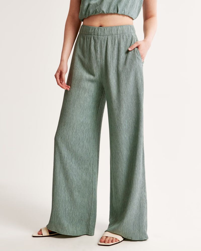 Women's Crinkle Textured Pull-On Pant | Women's Bottoms | Abercrombie.com | Abercrombie & Fitch (UK)