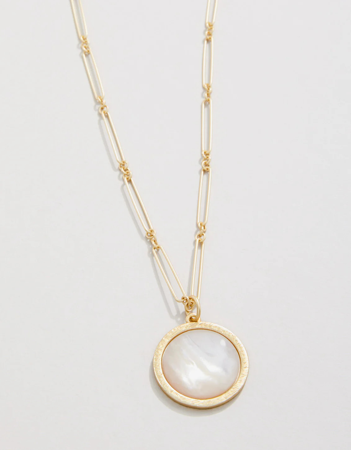Franklin Necklace 24" Mother-of-Pearl | Spartina 449