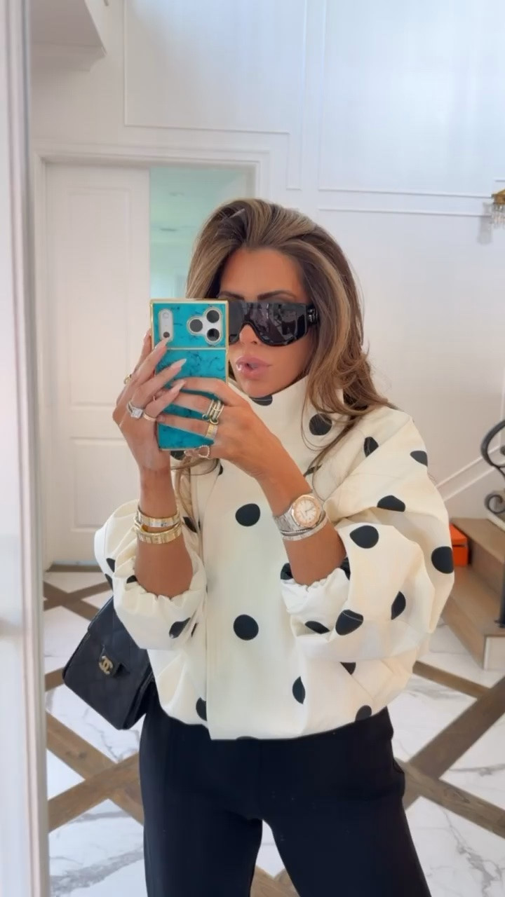 Gemme Beauty!! This jacket is BACK in stock!! It’s too cute! Wearing an XS! Ps. Use code “SPANXLTK” for 20% off at checkout now until 9/26! 

Zara fashion, Zara finds, SPANX, Spanx sale, Shopbop, Shopbop sale, Polka Dots, Bomber jacket, Fall outfits, Fall fashion, Autumn outfits, Teacher outfits, Emily Gemma

#LTKstorytime #LTKSeasonal #LTKBeauty