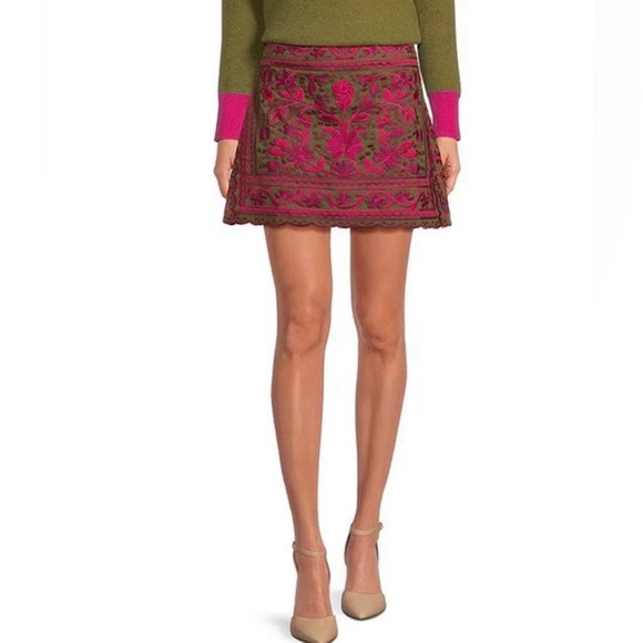 J. Marie‎ Fuchsia Pink Embroidered Mini Skirt Size Medium | Poshmark