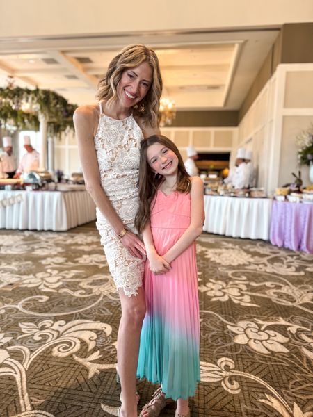 Spring brunch with my girl! Maxi dresses for girls for spring events and wedding showers or bridal shower
White lace dress for brides this spring and summer #rdbabe