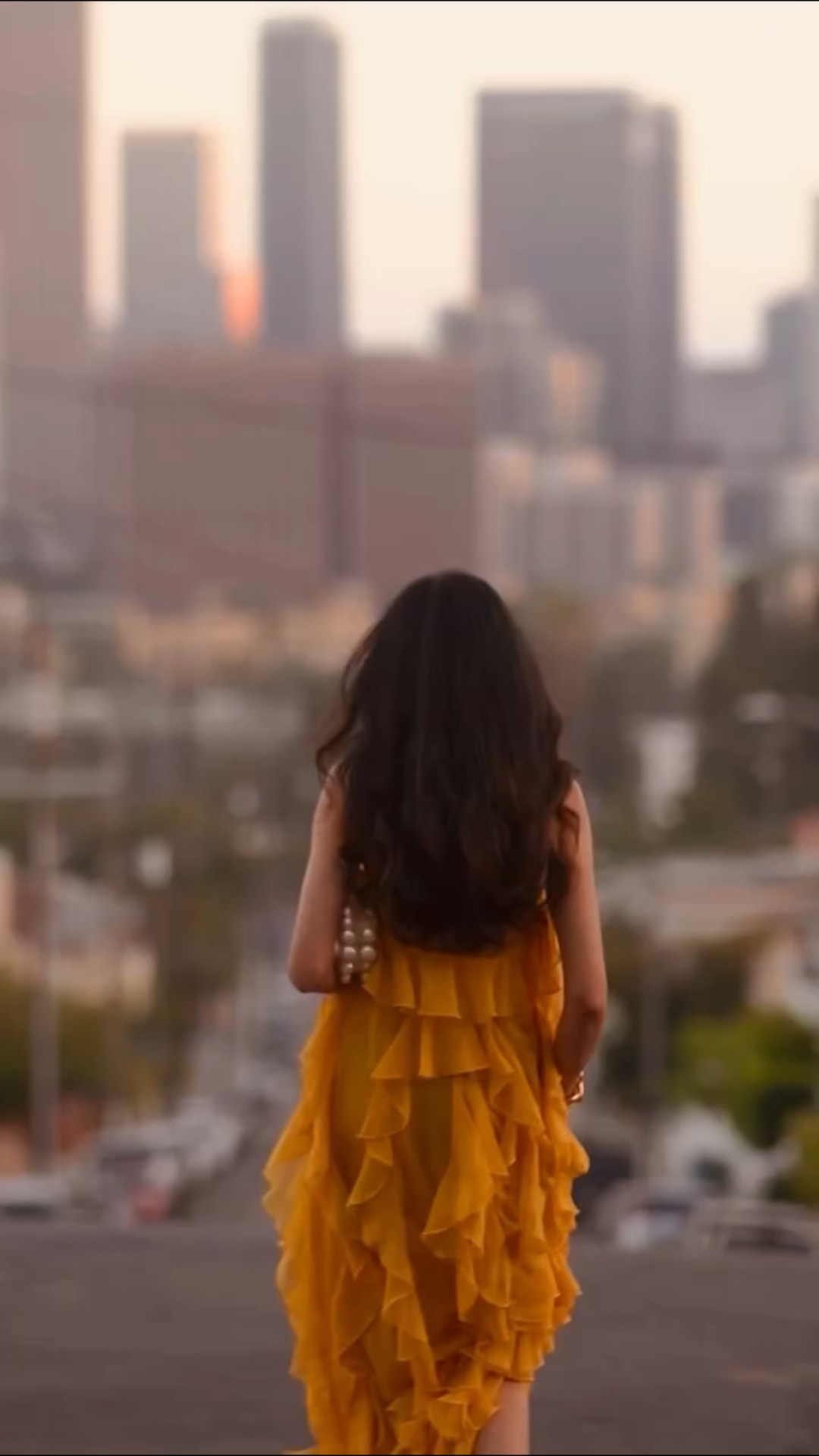 I did find some time to create content amidst the wedding 🤝

#fashionreels