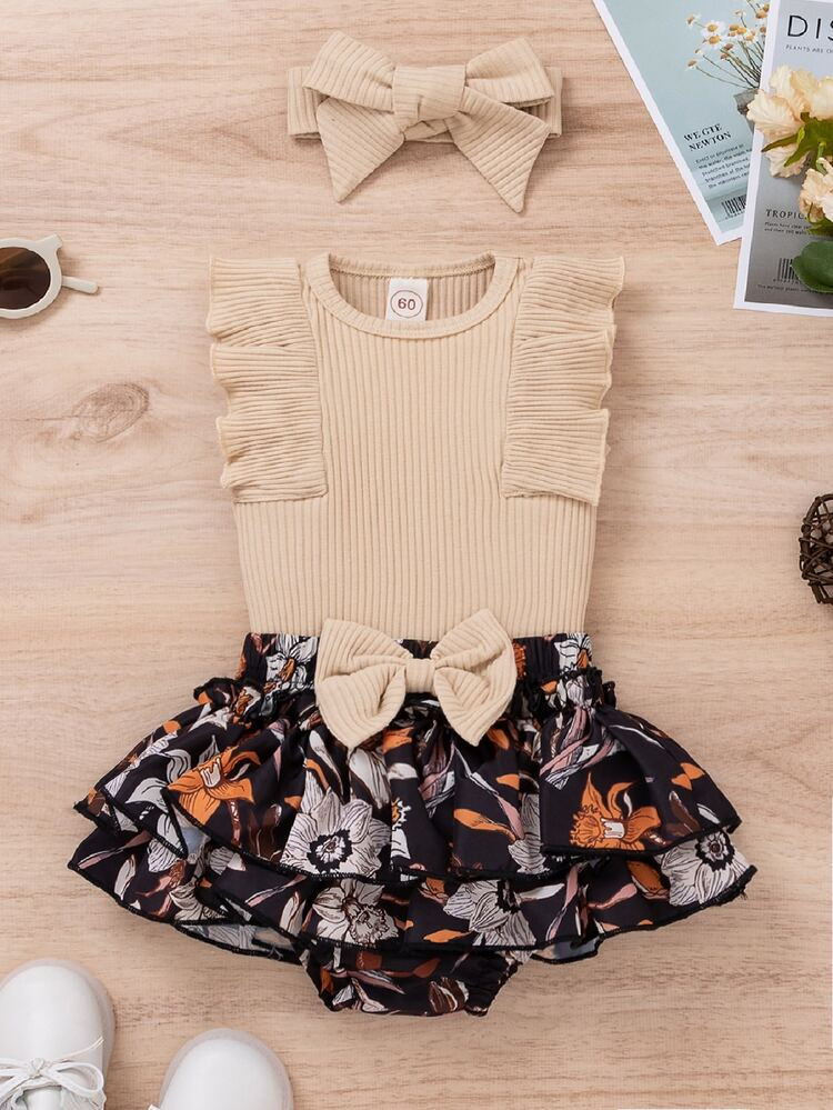 Baby Ruffle Trim Bodysuit & Floral Bow Front Skorts & Headband | SHEIN