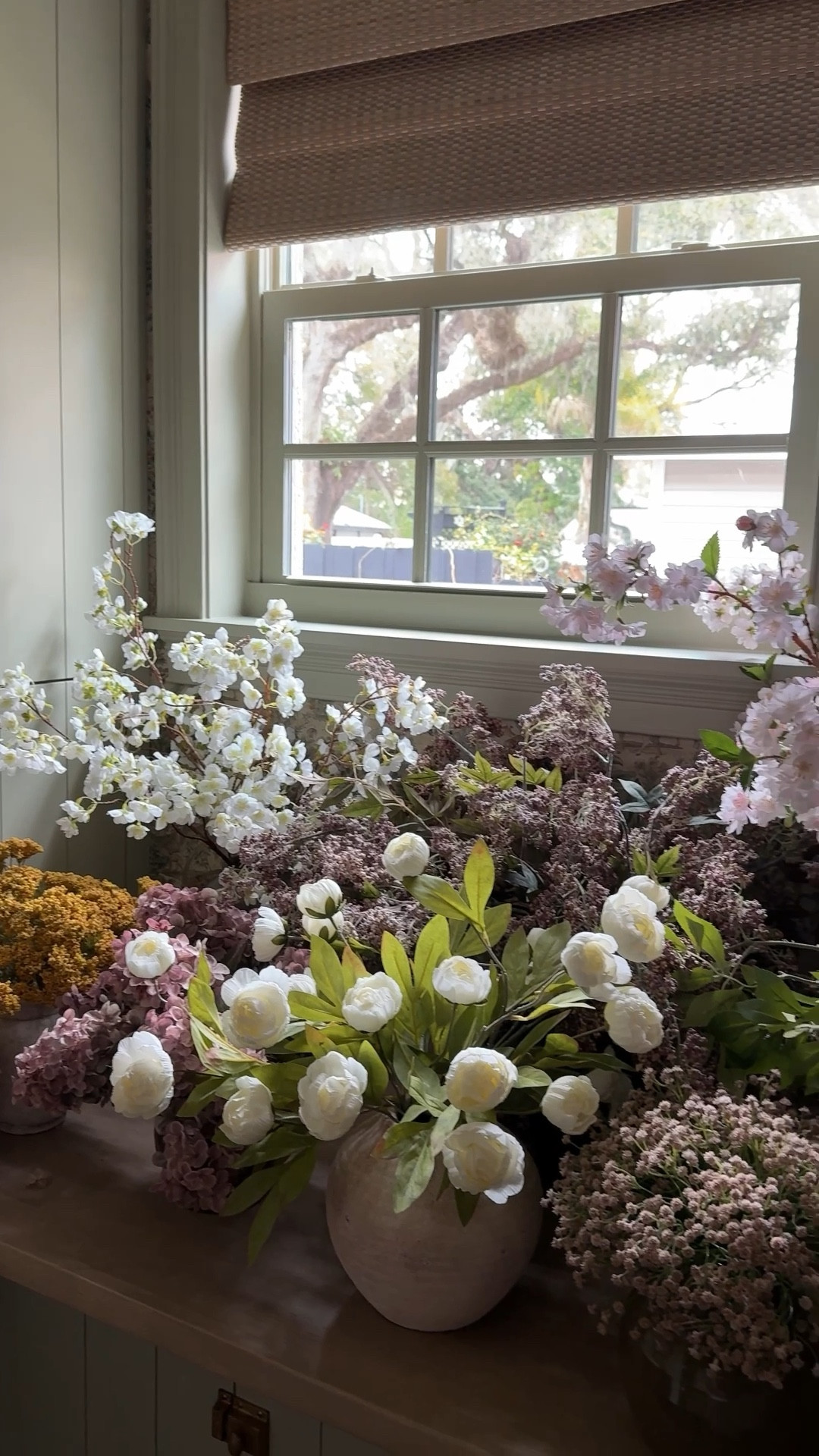 Spring stems have arrived! I’ve rounded up this years most realistic options 🌸

#LTKSpringSale #LTKHome #LTKSeasonal