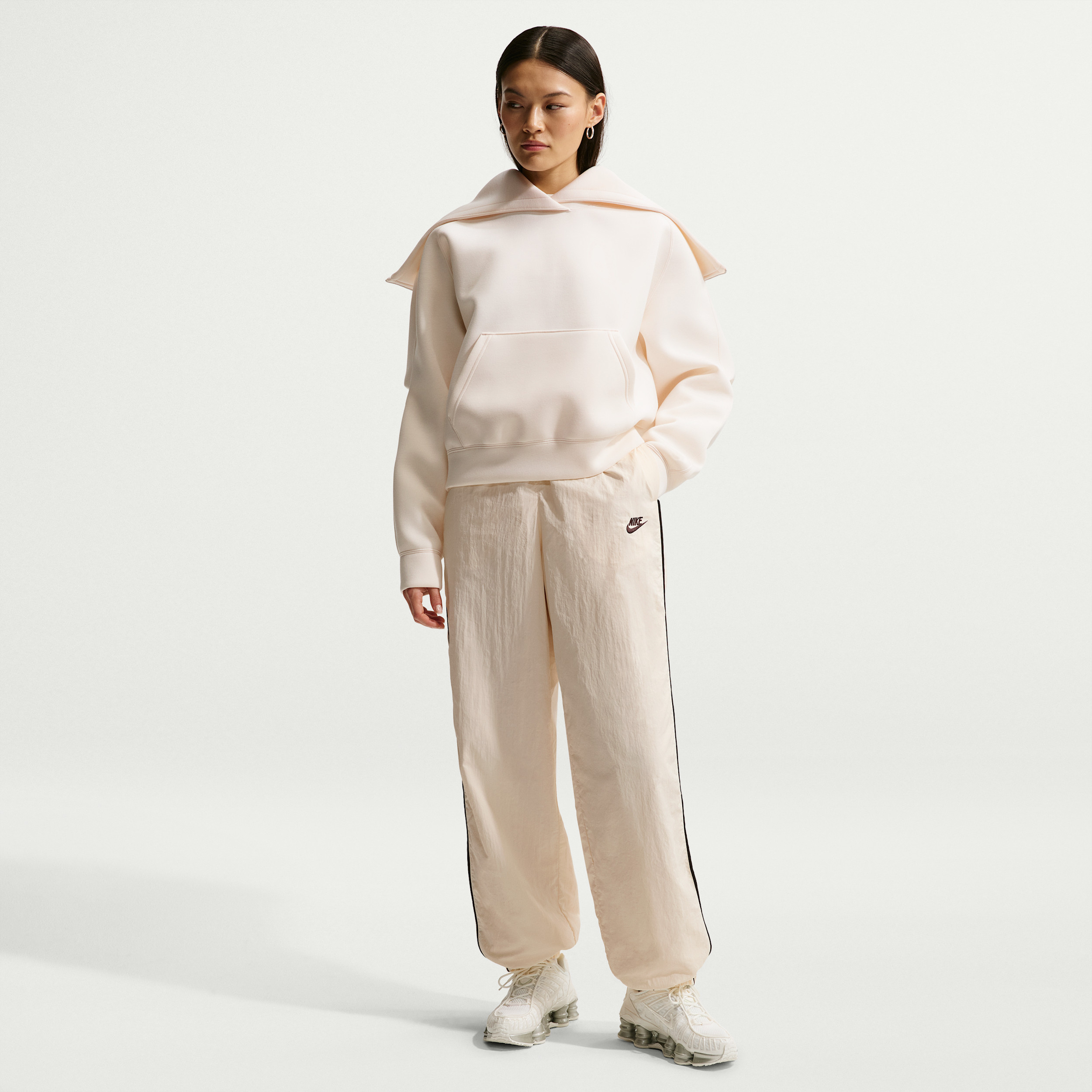 Women's Nike Sportswear Windrunner Woven Pants in White | IM8031-103 | Nike (US)