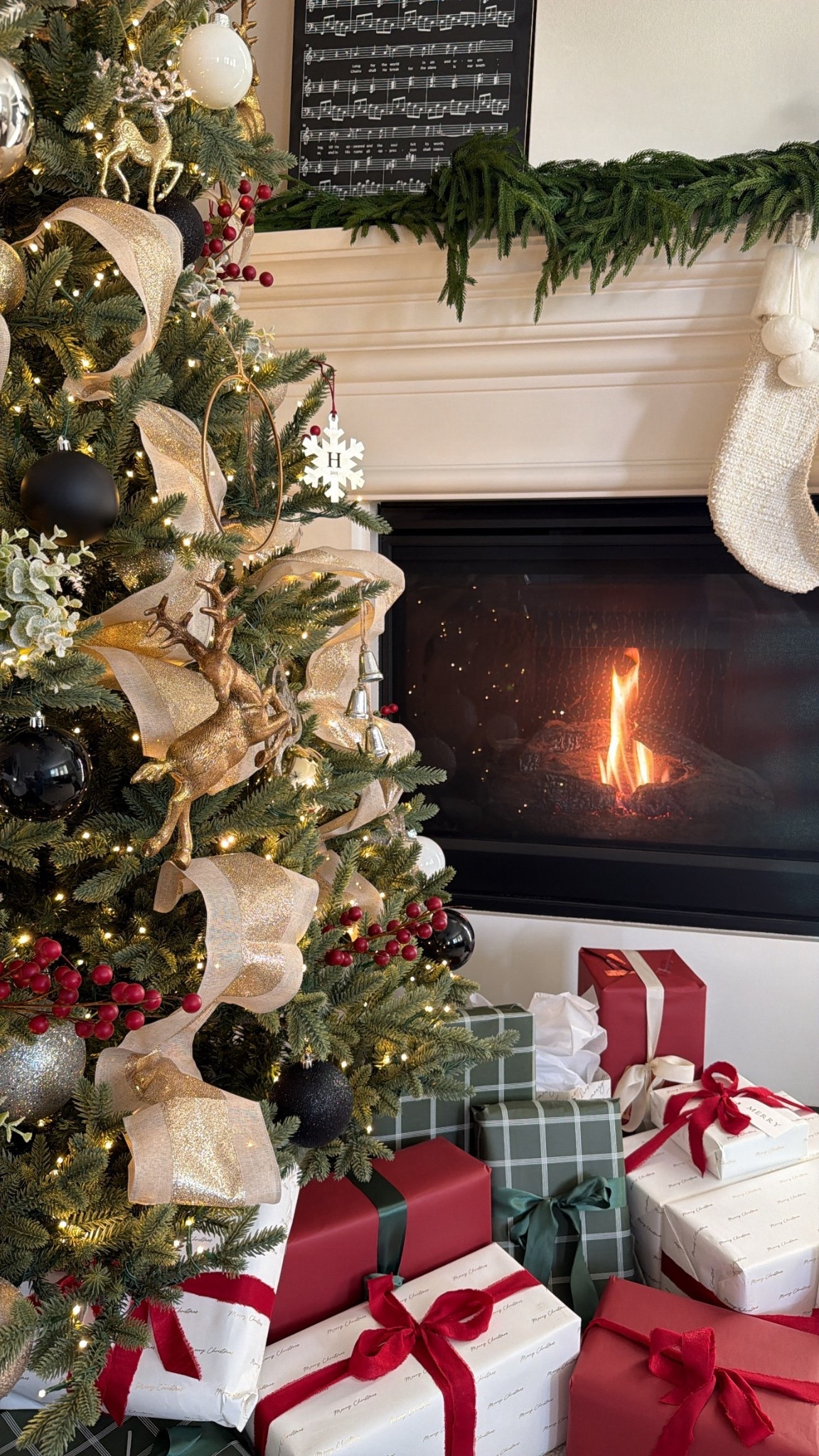 Merry market makes it so easy! 

Gift wrap 
Holidays 

#LTKHoliday #LTKSeasonal