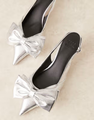 ASOS DESIGN Wide Fit Secret bow slingback kitten heeled shoes in silver | ASOS | ASOS (Global)