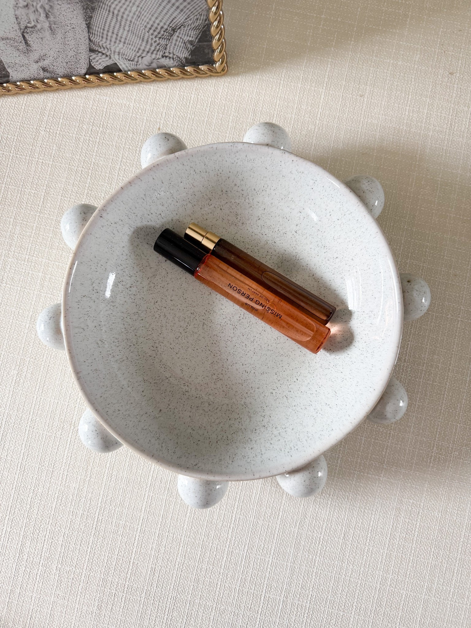 A pretty bowl on the dresser for presume samples 🫶🏻

#LTKmorningroutine #LTKHome #LTKBeauty