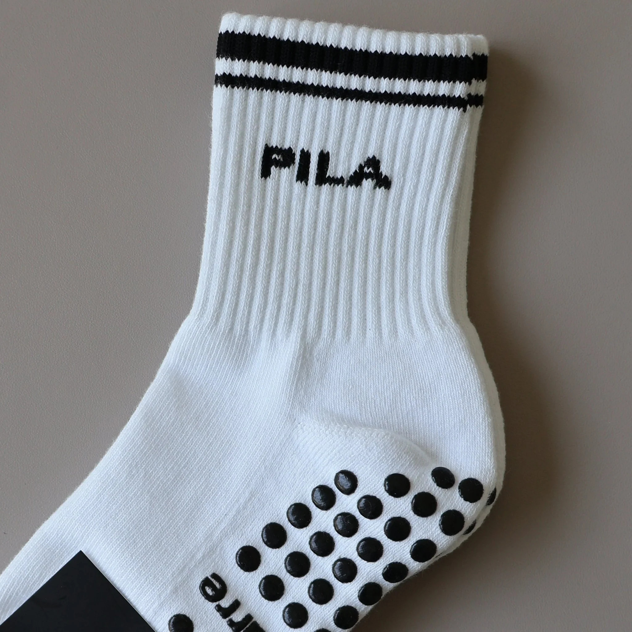 PILA Essential Grip Socks - White | Pilabarre