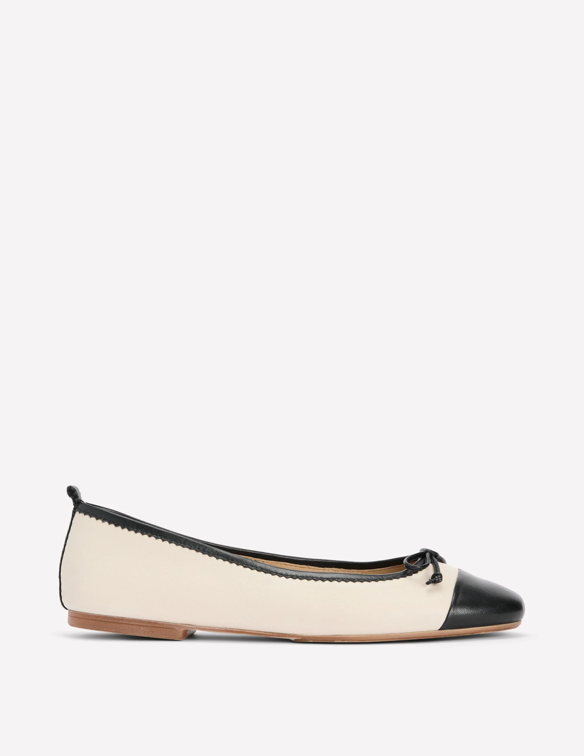 Kitty Flexi Sole Ballet Pumps-Ecru/Black | Boden UK
