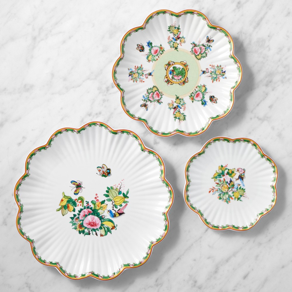 Famille Rose Scalloped 12-Piece Dinnerware Set | Williams-Sonoma CA