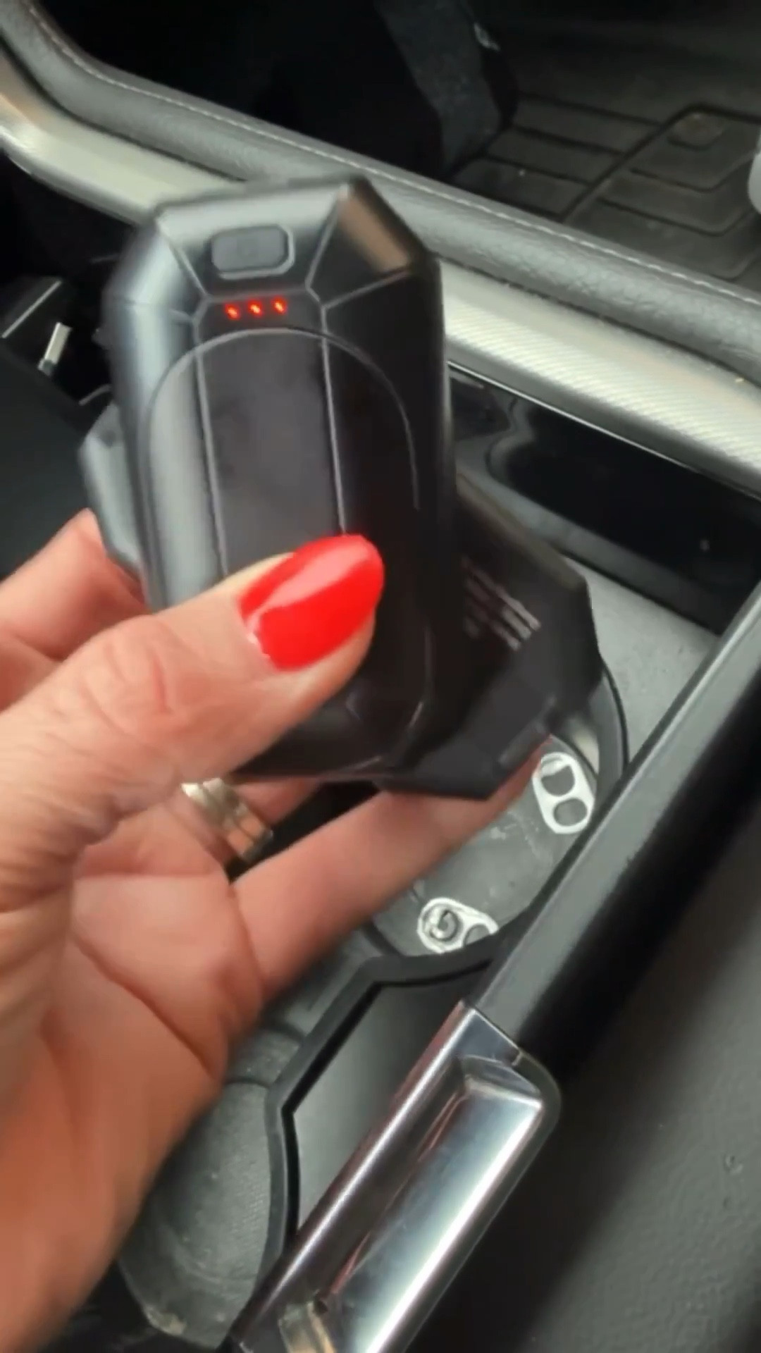 These hand warmers are perfect for cold weather! 
#hands #handwarmer #cold #seasonalweather

#LTKSeasonal #LTKU #LTKGiftGuide