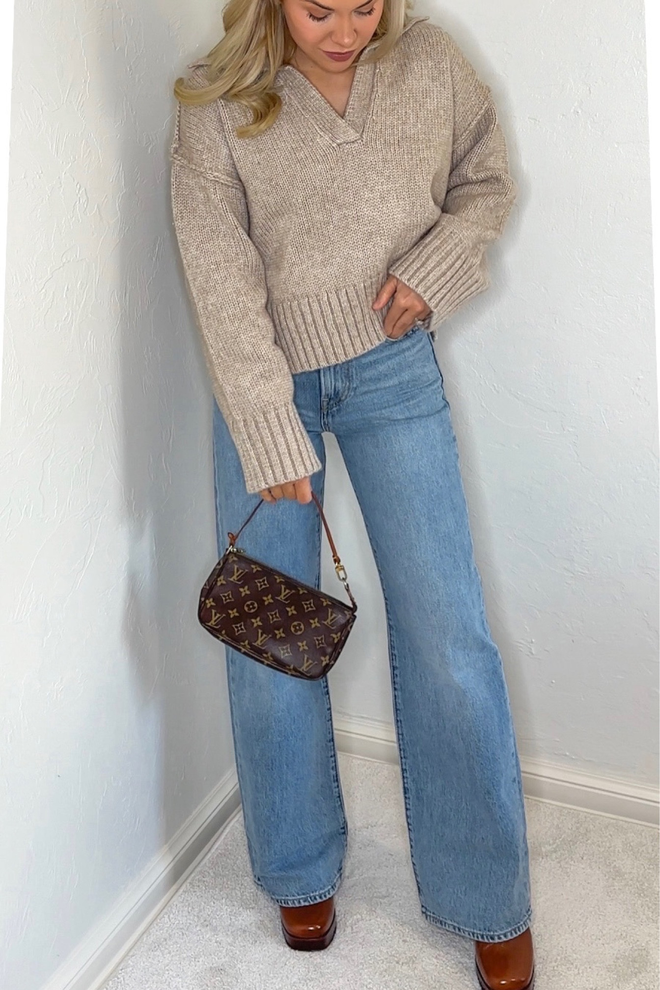 Wide leg jeans 
90s 
Vuitton 
Sweater 
Cropped sweater 
Sweater 
Fall Sweater 
Fall outfits 
Fall outfit 
#ltkseasonal 
#ltku
#ltkstyletip #LTKitbag #LTKfindsunder100 #LTKshoecrush