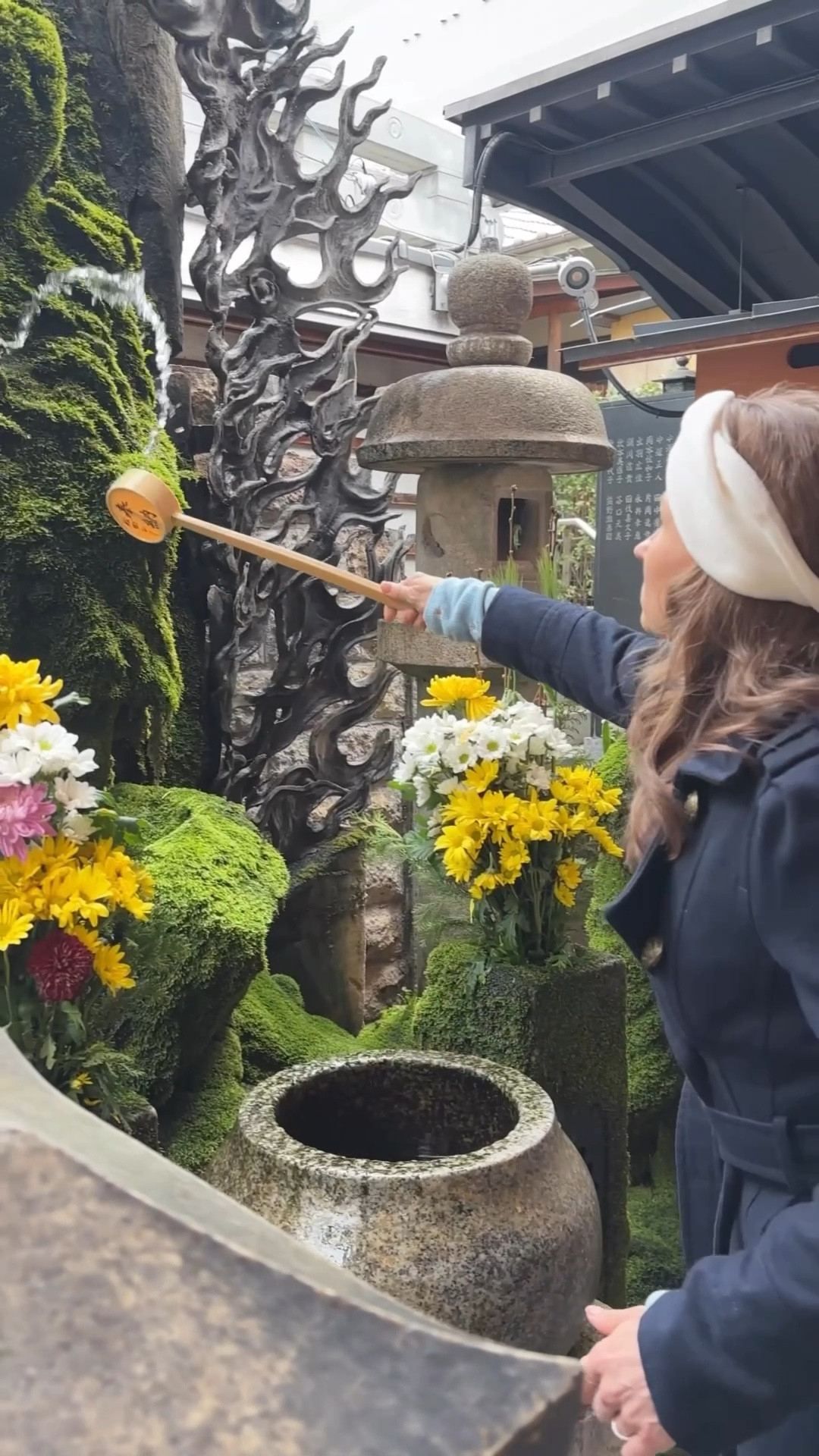 First day in Osaka; very cold weather for this Floridian 🥶 my peacoat odds very old from @Express 

#LTKPetite #LTKootd #LTKSpringSale