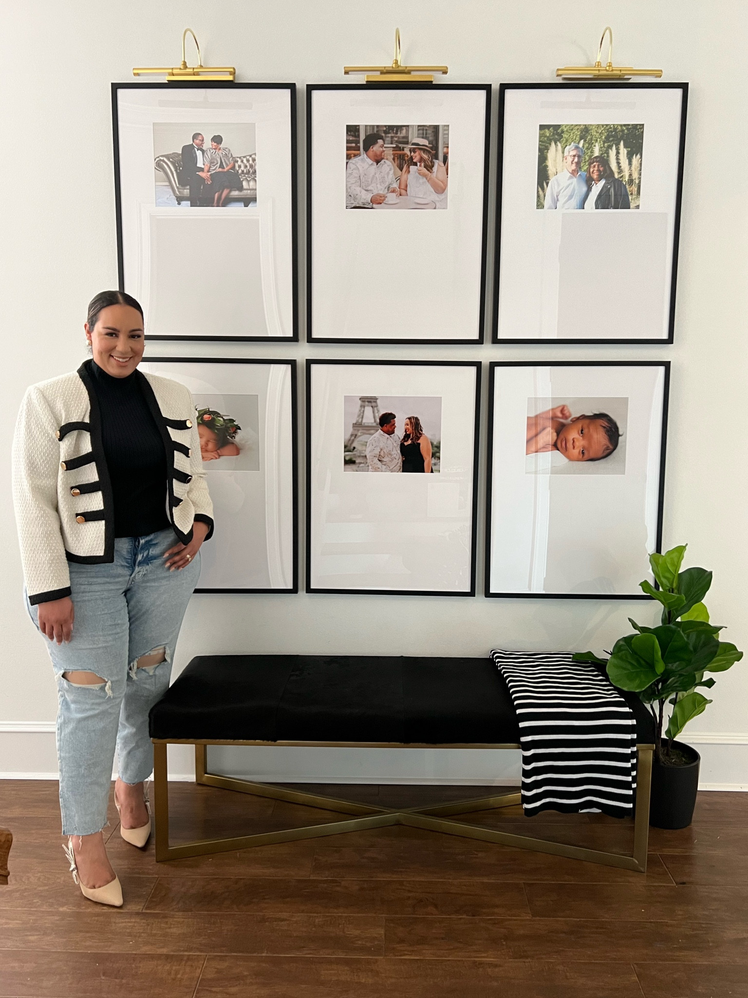 A little update I made in our hallway…it just felt like it needed a little something😅 
.
I have become obsessed with these battery operated lights from amazon that don’t require electrical wiring! They are super easy to install and make a big impact🙌🏽 

#LTKunder50 #LTKstyletip #LTKhome