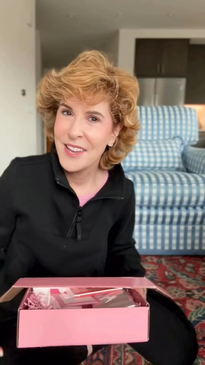 USE CODE ENB1O FOR 10% OFF SITEWIDE! You'll love these darling gift ideas from Joy Creative Shop! Perfect for gifting your daughters, daughters-in-law, sisters, friends, grandkids, or even yourself! Here's what I ordered. (I've already given them ALL away to my family! 😂)



#LTKSeasonal #LTKstorytime #LTKValentine