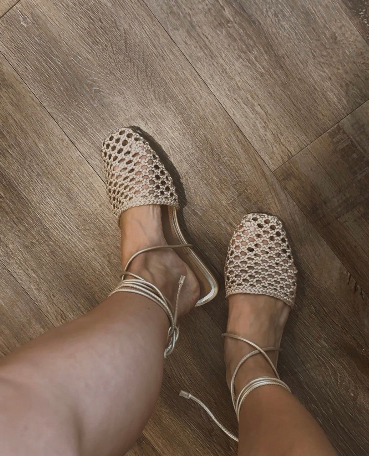New flats at Walmart!! SO. CUTE. !!!!

#LTKootd