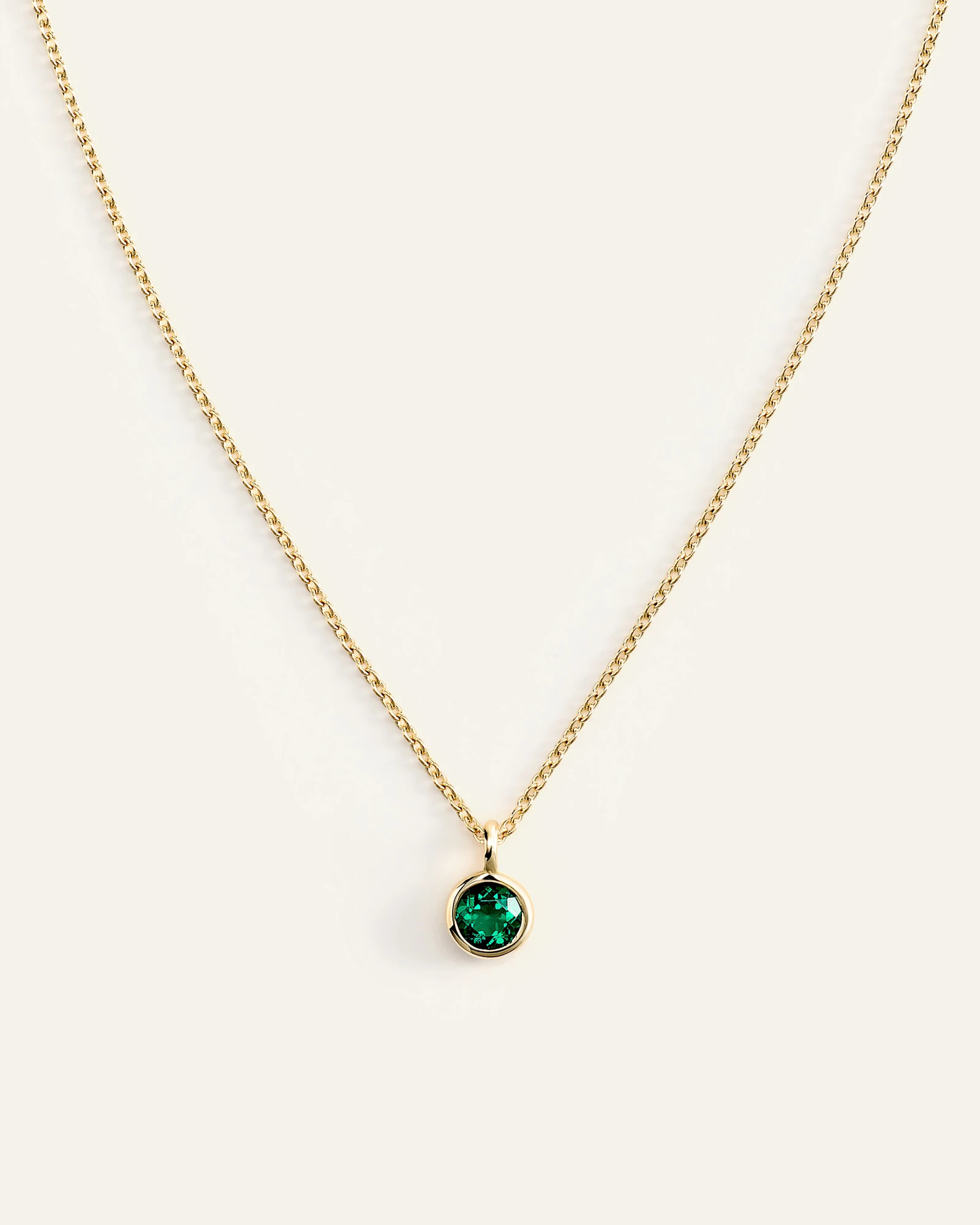 Quince | Women's 14K Gold Birthstone Solitaire Bezel Pendant in Peridot | Quince