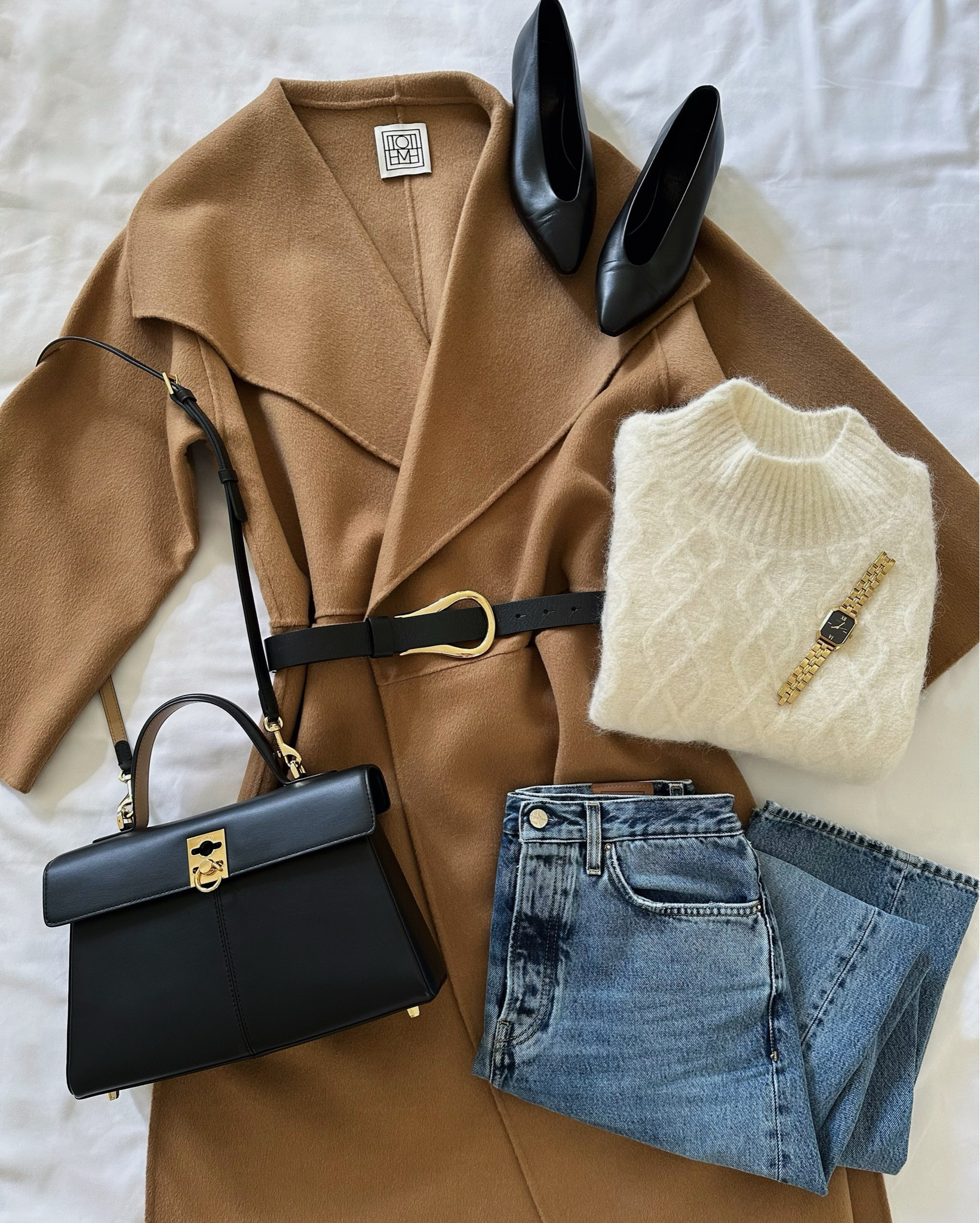 Fall outfits, fall coat, sweater, boots



#LTKStyleTip #LTKFindsUnder100 #LTKSeasonal