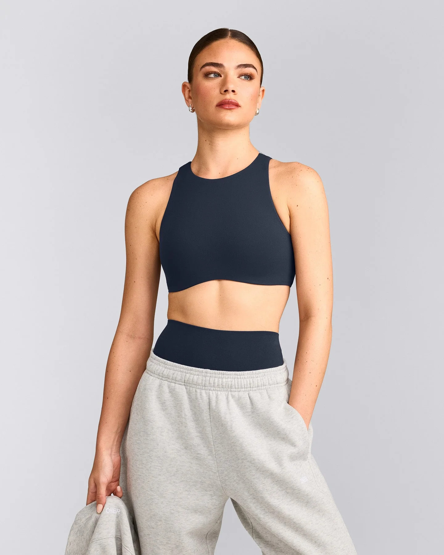 SoftMotion\u2122 High Neck Sports Bra with Gray Logo
True Blue | Oner Active (UK / US)