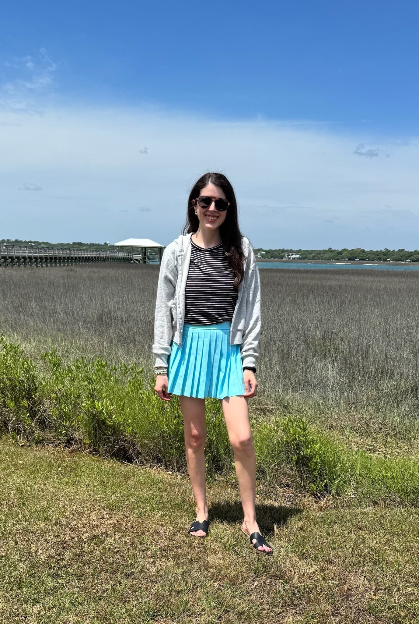 Casual everyday outfit 🩵

Wore this to the beach on a chilly night

#LTKdayinmylife #LTKootd #LTKSeasonal