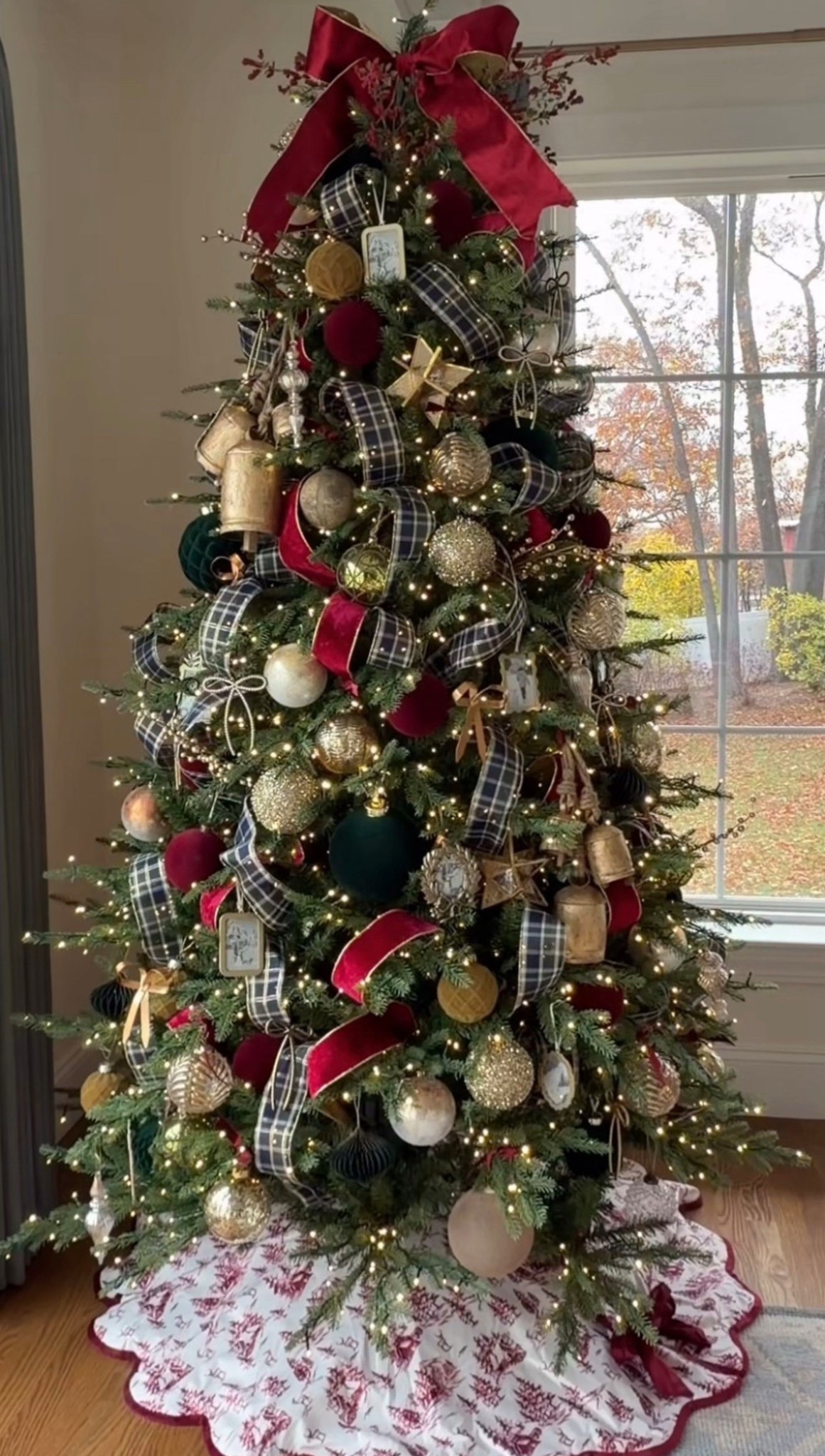 My 2025 Christmas tree! I love how this turned out, it feels classic yet timeless. Shop everything I used here!

#LTKSeasonal #LTKFindsUnder100 #LTKHoliday