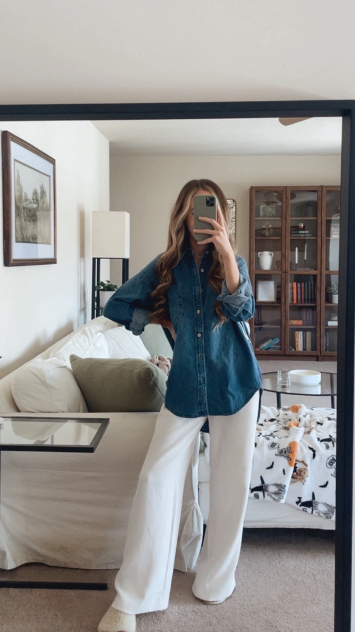 A denim button down is perfect for all seasons 🤍

#LTKPetite #LTKSeasonal #LTKootd
