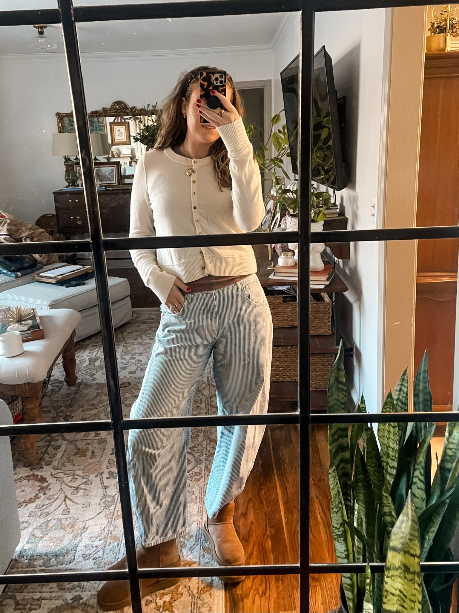 barrel jeans will never go out of style in my heart!

#barreljeans #freepeople #jeans #officecasual

#LTKFindsUnder100 #LTKStyleTip