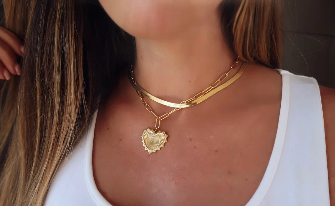 Heart On Fire Necklace, Gold Heart Necklace, Gold Chain Necklace, Gold Link Necklace, Gold Charm ... | Etsy (US)